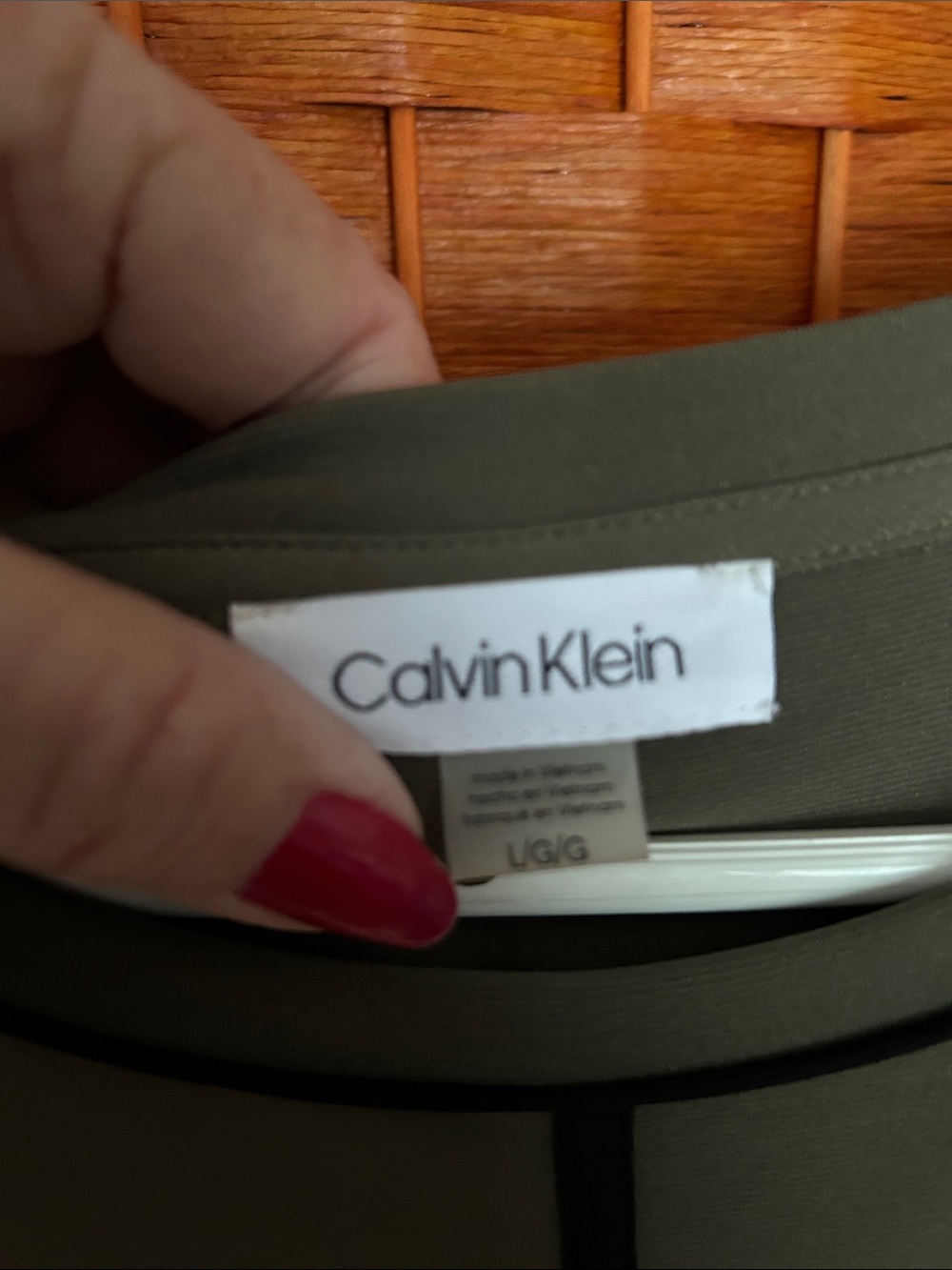 Calvin Klein - Picture 3 of 5